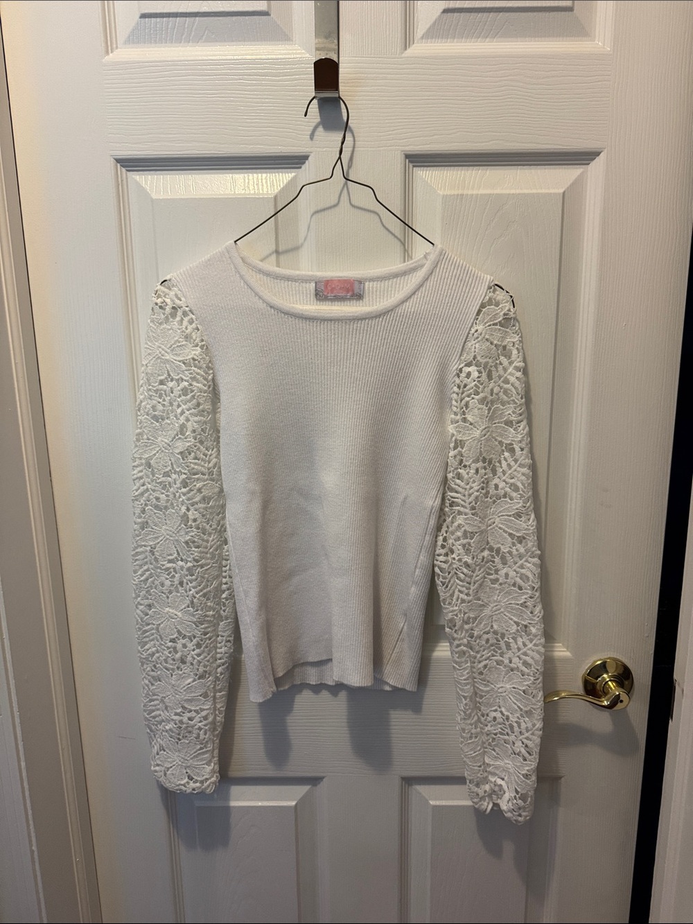 White Lace Sleeve Knit Top
